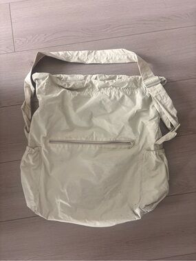 Uniqlo Light Cream Nylon Shoulder Bag with Front Zip